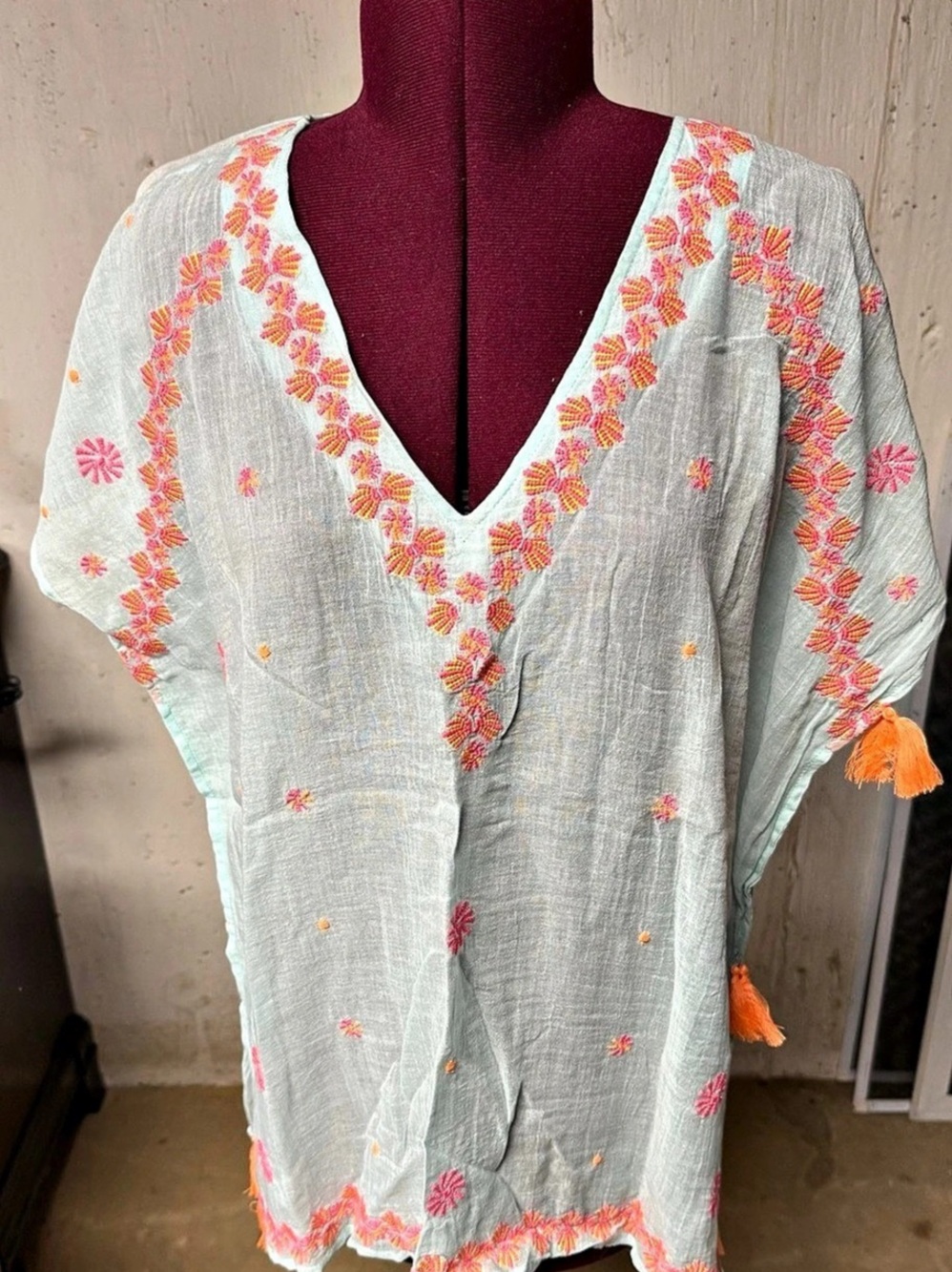 Lilly Pulitzer Floral Embroidered Tunic in Green & Pink Size Small